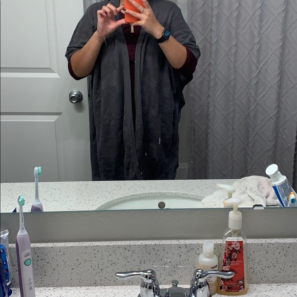 Lululemon Wrap - Picture 5 of 8